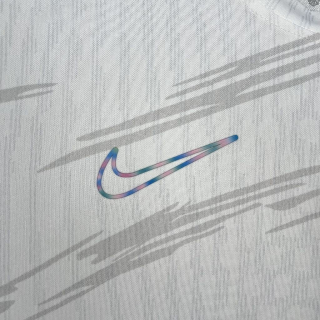 Barcelona "White Chrome" Premium Kit